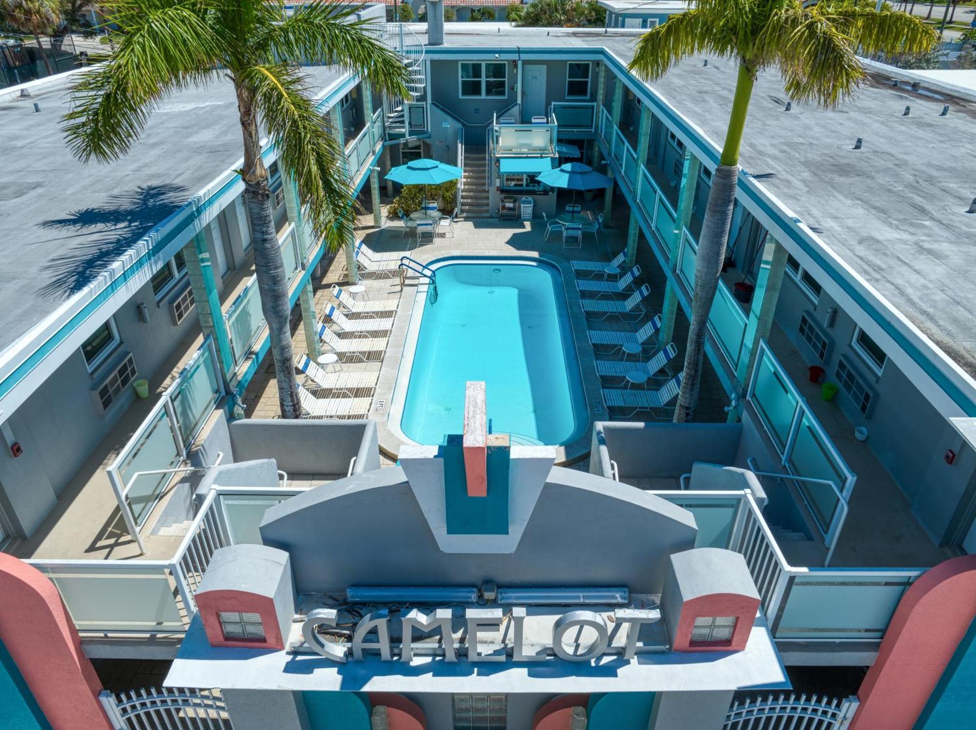 Camelot Beach Suites Clearwater Beach Exterior foto