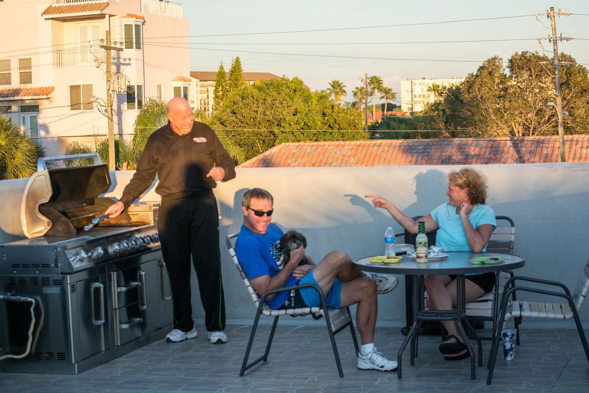 Camelot Beach Suites Clearwater Beach Exterior foto